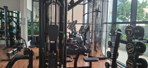 a gym with several rows of exercise equipment at The Anchorage Grand Colombo AT TRI-ZEN COLOMBO 02 in Colombo