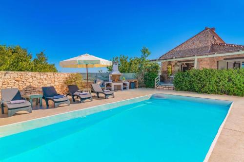 Villa Ilios by Villa Plus