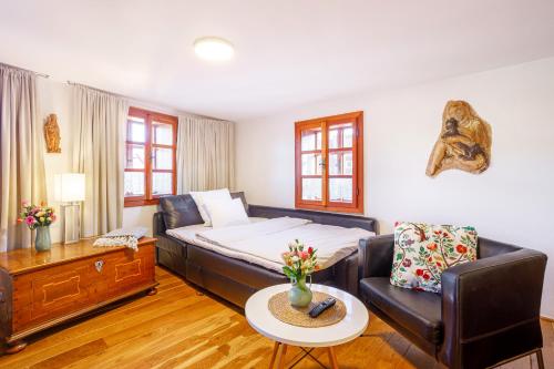 Postel nebo postele na pokoji v ubytování Apartments No.59 Loket