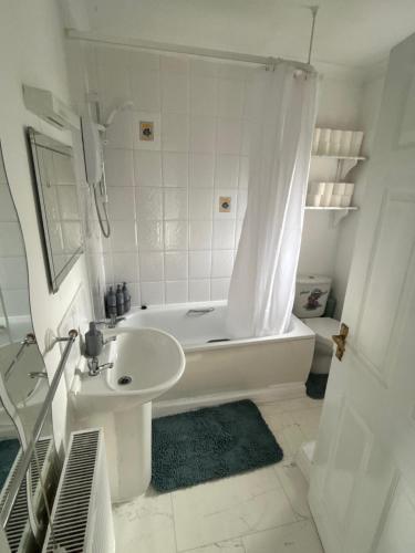 Beautiful Family-Friends 3 Bedroom Cosy Home Birmingham photo 16