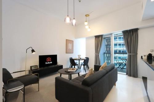 Livbnb-Spacious 2 BR in Dubai Marina with Balcony
