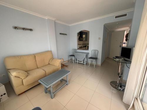 170 Medina Molins A-1