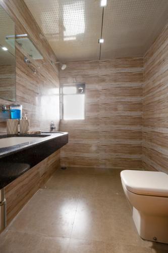 Un baño de Geeta Bhawan Villa