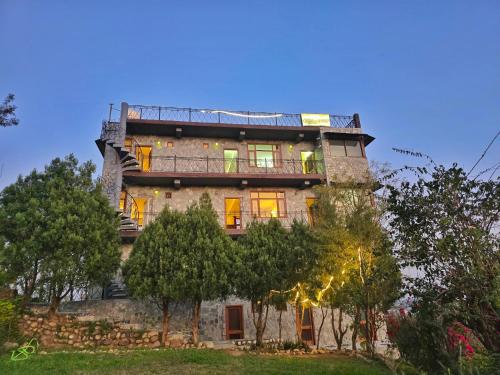 Zahrada ubytování Lodge At Pong, Anoh