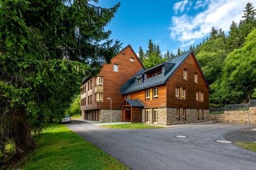 Budova, kde se apartmán nachází