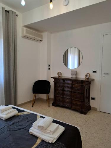 Rome Lumina - Bright two-room apartment near Metro C, 6 stops from the Colosseum
