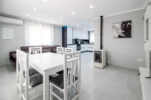 Casa Olivia with pool heating fee
