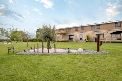 Le Hangar Atypique, Ploufragan