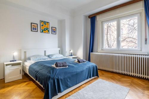 Parliament Peak Retreat