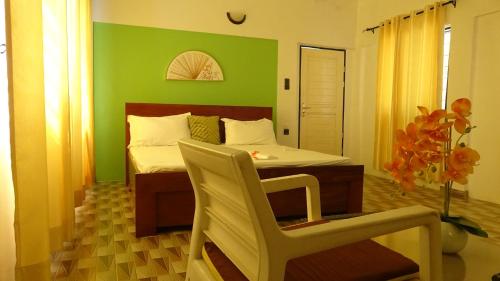 PARADISE ISLAND - Ouidah