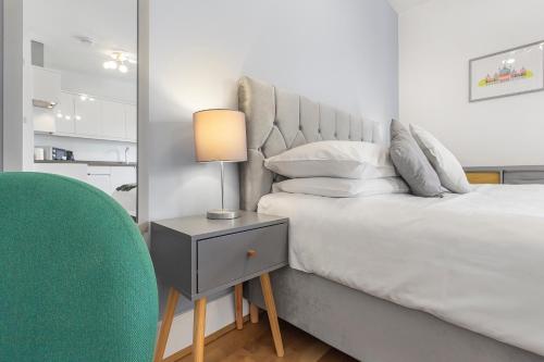 Cosy studio flat moments from the beach, Kemptown photo 19