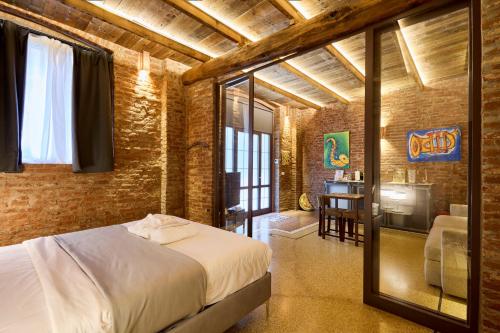 Emme Loft I White Moon - Contemporary Design Loft Milan