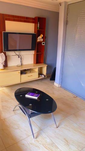 Service apartment