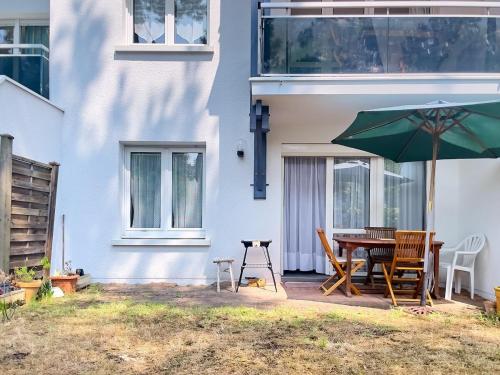 Το κτήριο όπου στεγάζεται  το διαμέρισμα