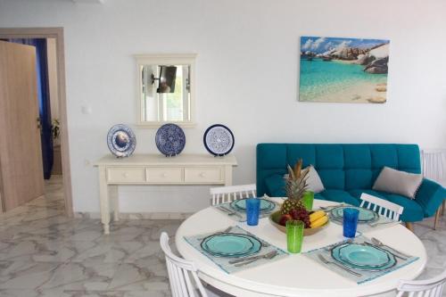 Galería fotográfica de Ammos Beach Suite en Skaleta