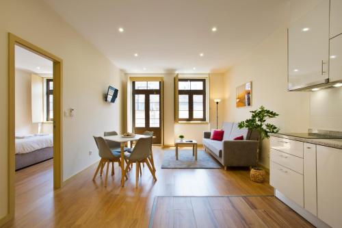 Aposentus - CS Trindade Apartments