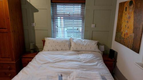 Postel nebo postele na pokoji v ubytování Studio apartment in Lichfield city centre