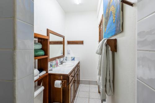 Ένα μπάνιο στο Frangipani 8 at Caribe Island Gold Standard Certified