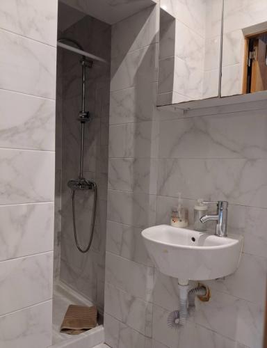 Porto-Stone Wall Apartment