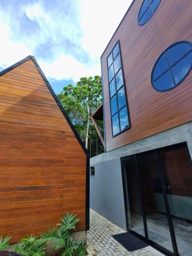 Bangunan di mana terletaknya lodge