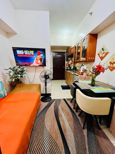Una cocina o zona de cocina en JAZZCOZY Condo Unit na SWAK SA BUDGET