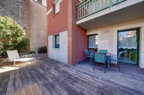 Appartement Jammes : 5 Personnes, Terrasse, Parking, Proche Plage"
