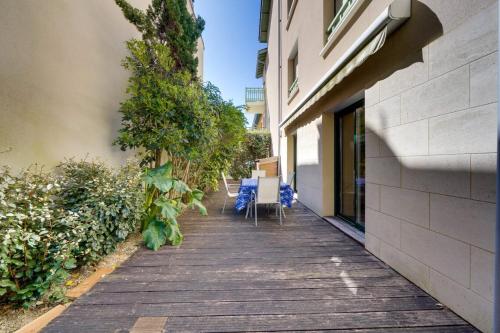 Appartement Jammes : 5 Personnes, Terrasse, Parking, Proche Plage"