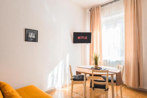'MUSIC HOME' 15minCentral Station - LinateAirport - Metro