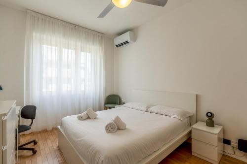 [City Life-Corso Como] Flat with private balcony