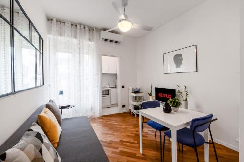 [City Life-Corso Como] Flat with private balcony