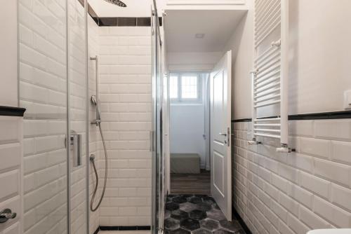 iFlat Mid-Century Modern Vatican Apartment