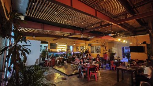 Restaurace v ubytování Iguana Coliving