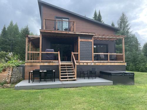シャレーが所在する建物