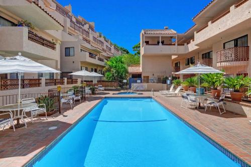 Swimmingpoolen hos eller tæt på Bahia Vista A20