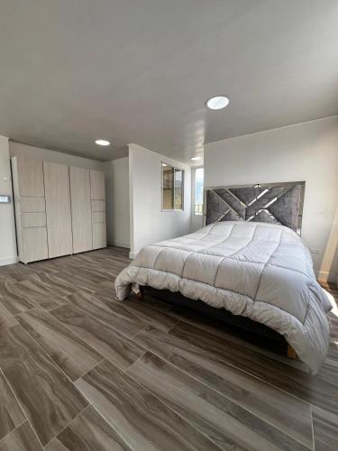 Фотография из галереи Apartamento PentHouse Vistas Espectaculares в городе Доскебрадас