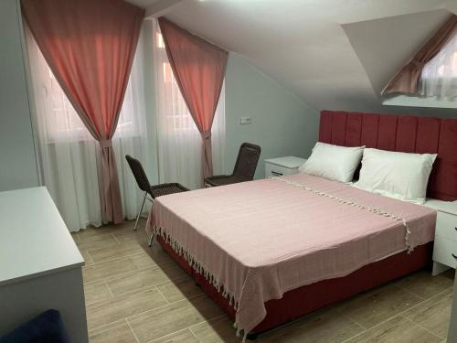 Ένα ή περισσότερα κρεβάτια σε δωμάτιο στο Triplex Villa with Pool PATERA VILLA