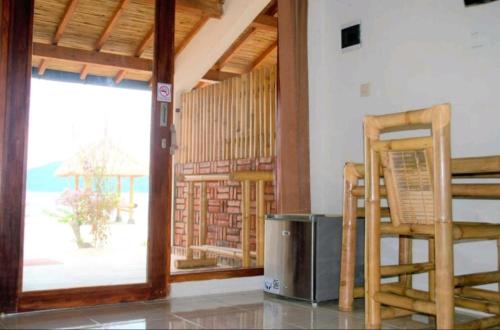 Φωτογραφία από το άλμπουμ του Alden Beach House σε Sekotong