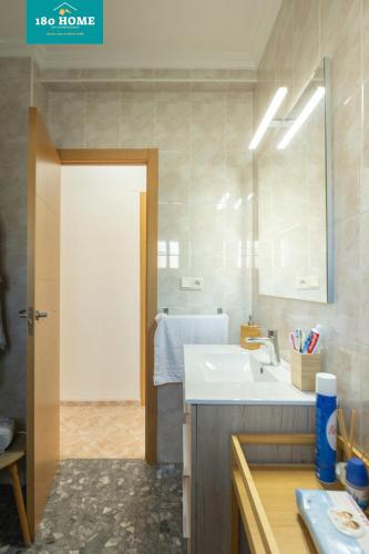 180Home GLAMUROSO APARTAMENTO EN TRIANA