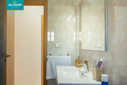 180Home GLAMUROSO APARTAMENTO EN TRIANA