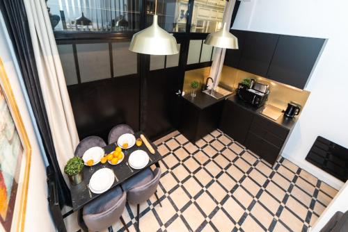 Triplex 50 m2 - Montorgueil & Marais