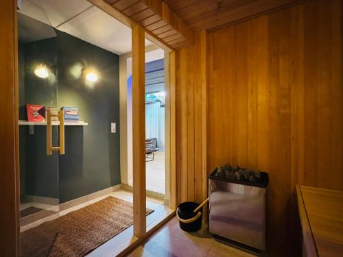 Gambar di galeri bagi URBAN STAY Hamburg - Apartments "BACKBORD" & "STEUERBORD mit Sauna" di Hamburg