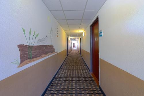 Gambar di galeri bagi Siletz Bay Beachfront Hotel by OYO Lincoln City di Lincoln City