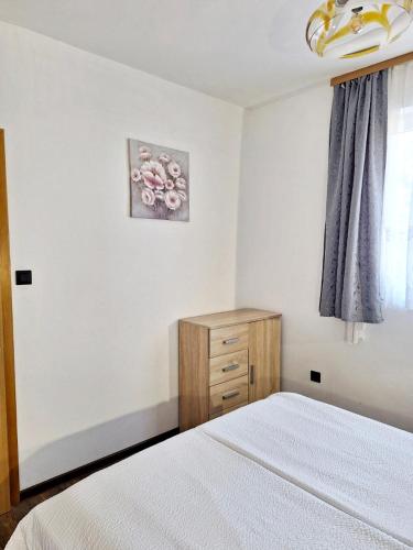 2 bedroom apartment near the sea