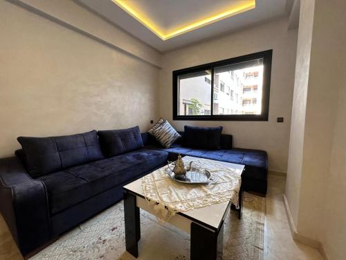 マラケシュにあるLuxurious 2 Bedroom Condo City Center with Pool ' train station ' Aeroportのギャラリーの写真