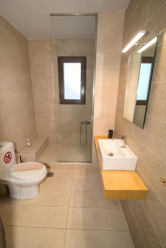 Myriam Spa & Luxury Suitesにあるバスルーム