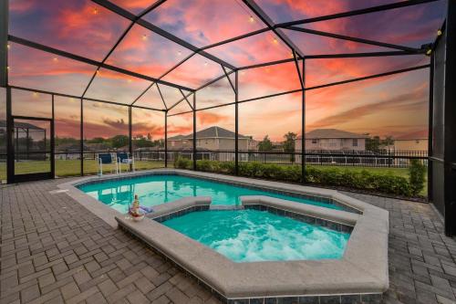 Themed house w pool & game room photo 59