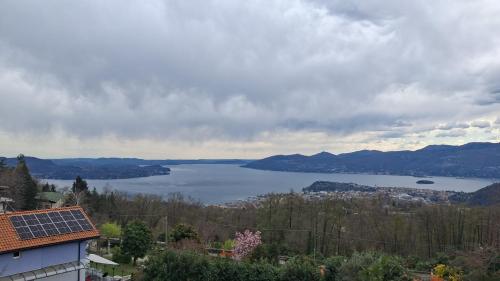 a view of a lake from a house at La ca' dal Tunec in Valduggia
