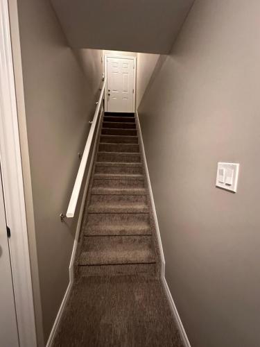 Gallery image of Cozy 2 Bdrm, Lounge w fpl, Kitchenette, TV, Wi-Fi in Windsor