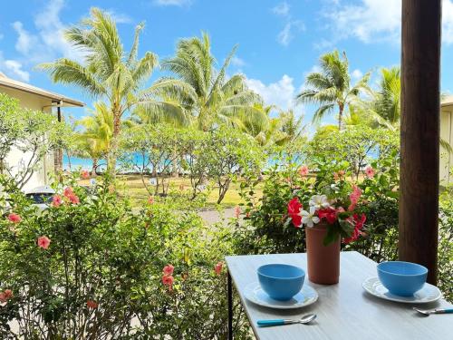 Jardin de l'établissement Charming cozy beachfront studio with parking and wifi