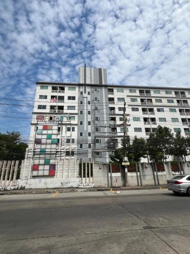 Bangunan di mana terletaknya apartmen